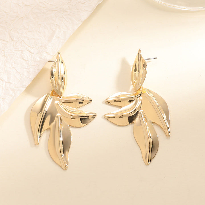 Women’s earrings with elegant leaf design Land Girl
