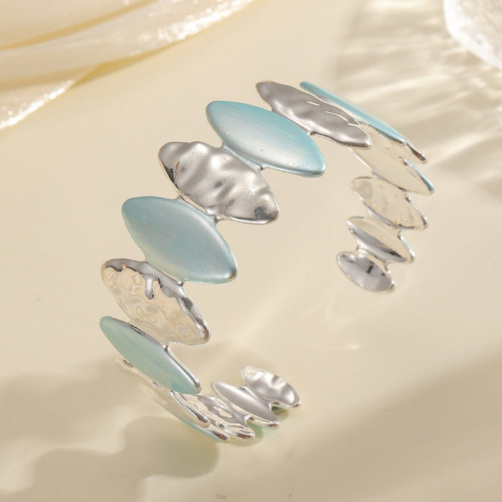 Women Open Bangle with Unique Textured Design Land Girl