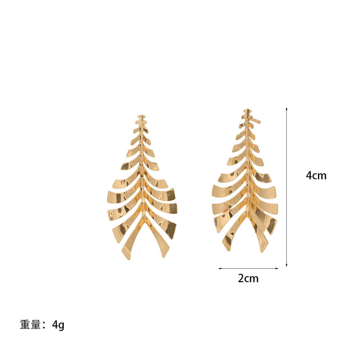 Women Hanging Earrings in Elegant Leaf Design Land Girl