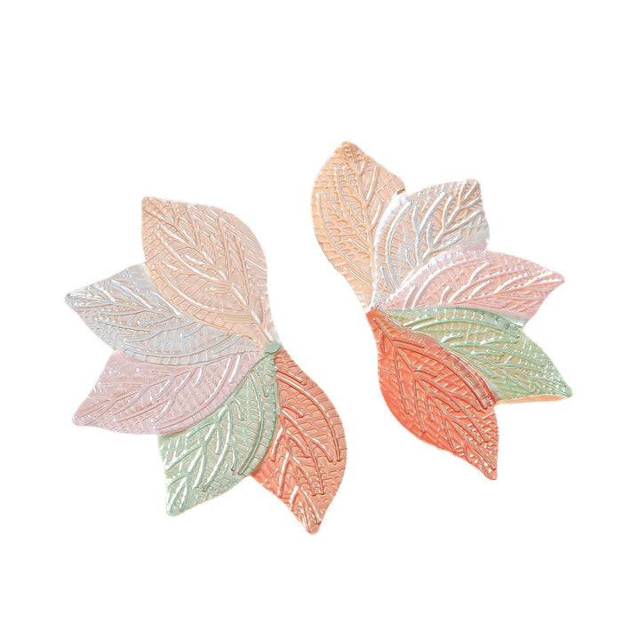 Women’s hair accessory with elaborate leaf design Land Girl