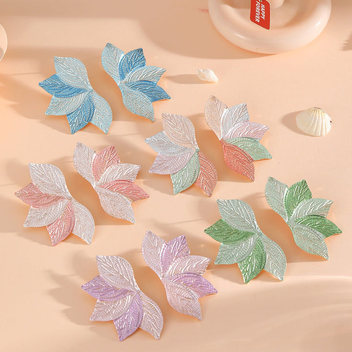 Women’s hair accessory with elaborate leaf design Land Girl