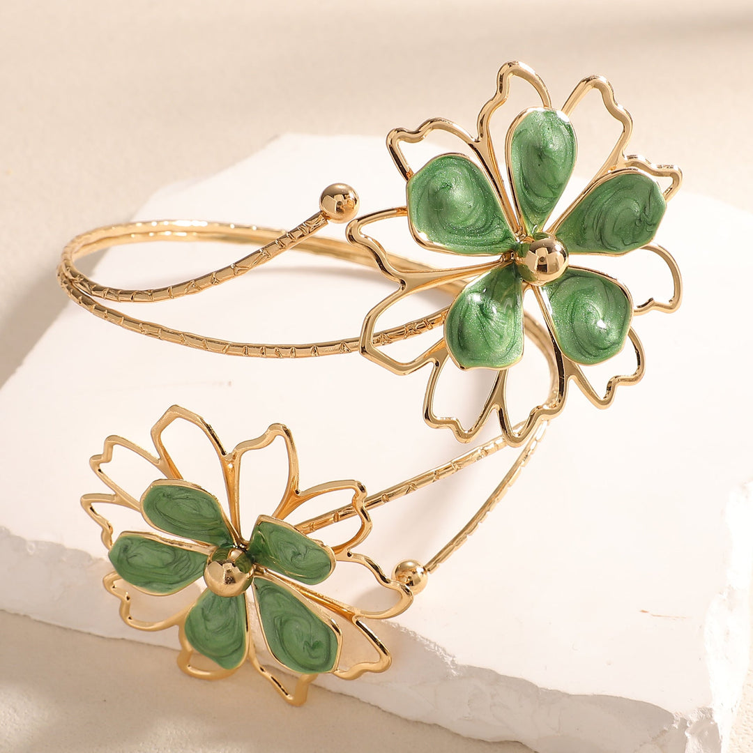 Ladies bracelet with artistic flower design Land Girl