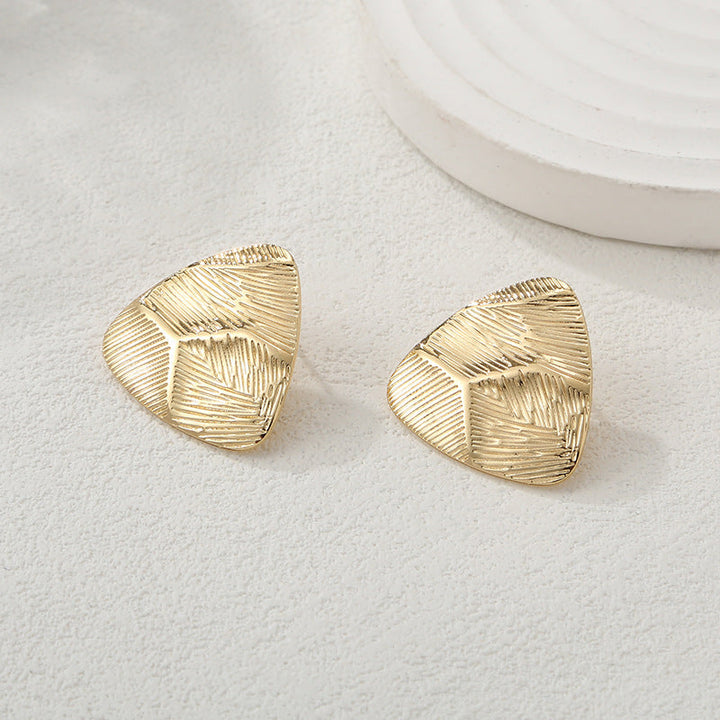 Women's Hanging Earrings with Floral Elements and Elegant Design Land Girl