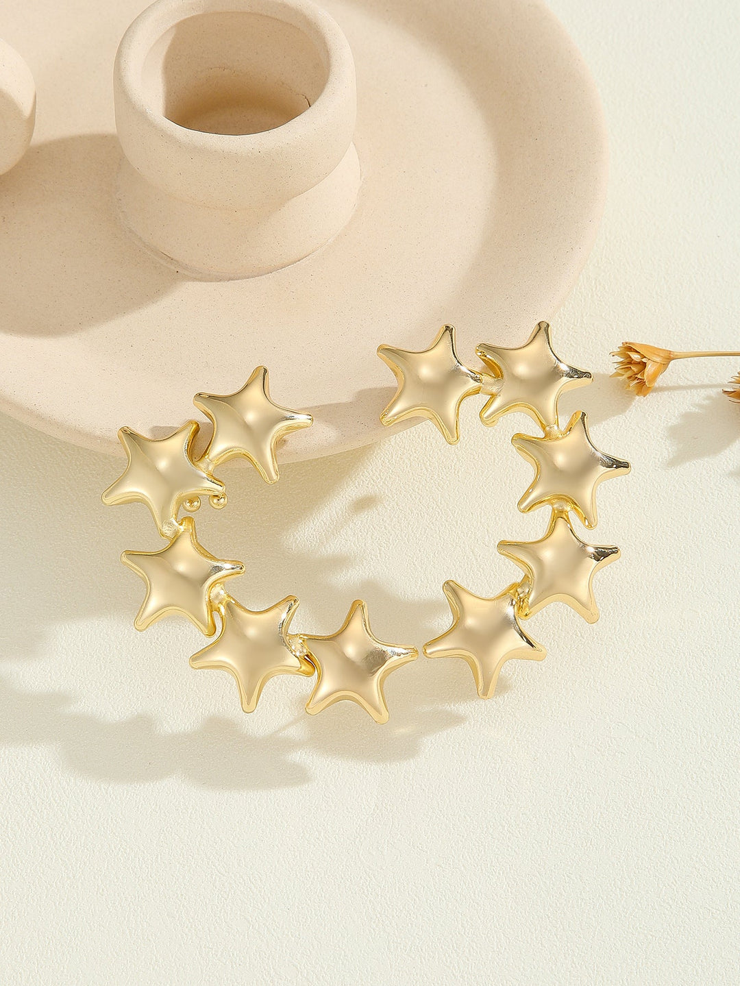 Women's bracelet with structured, golden beads Land Girl