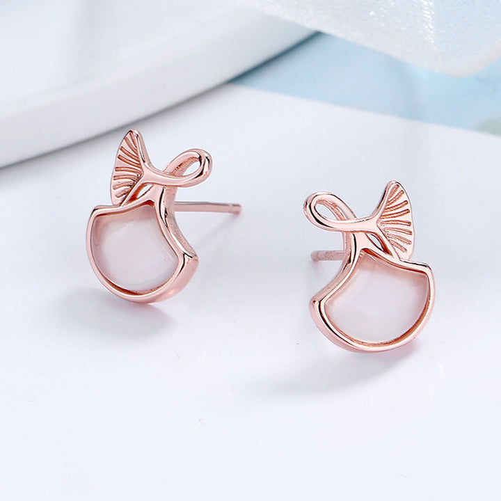 Women's earrings in elegant whale fin design Land Girl