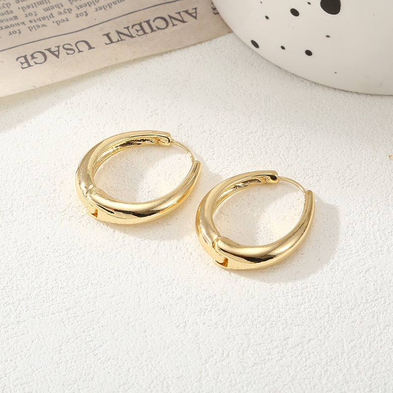 Women's Hoop Earrings with Elegant Curved Design Land Girl