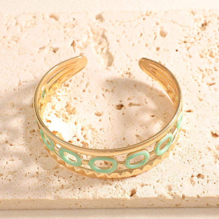 Women's cuff with elegant spiral design Land Girl