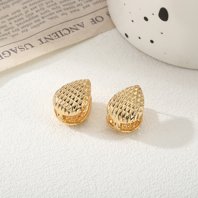 Women's Ear Clips with Elegant Pattern Land Girl