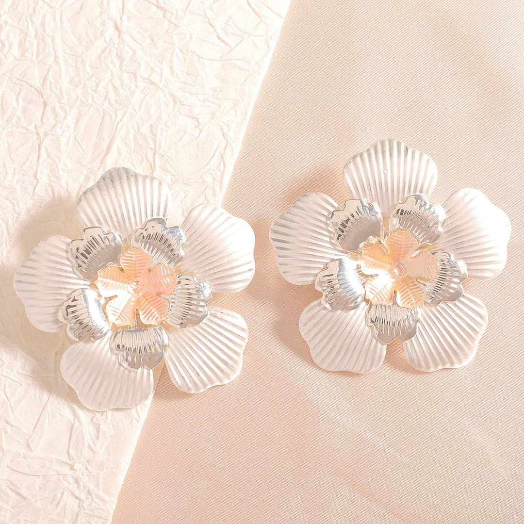 Ladies' flower earrings with intricate design and glossy accents Land Girl