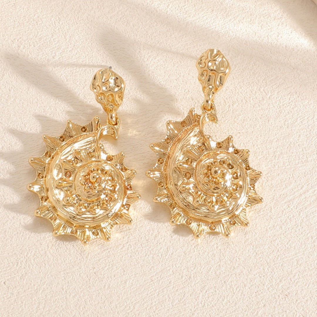Ladies earrings in shell design Land Girl