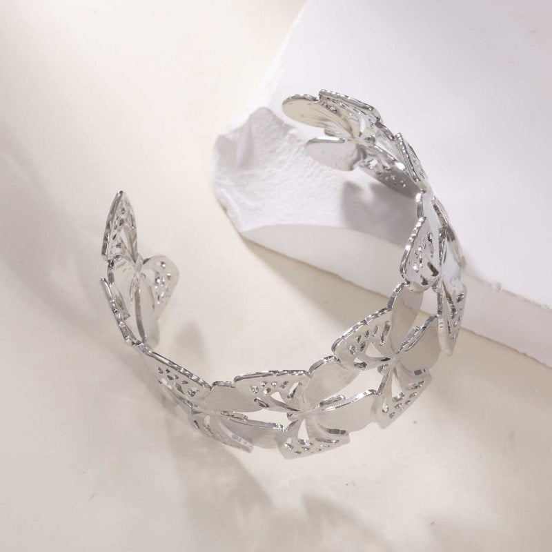 Women's Open Bangle with Elegant Wave Design Land Girl