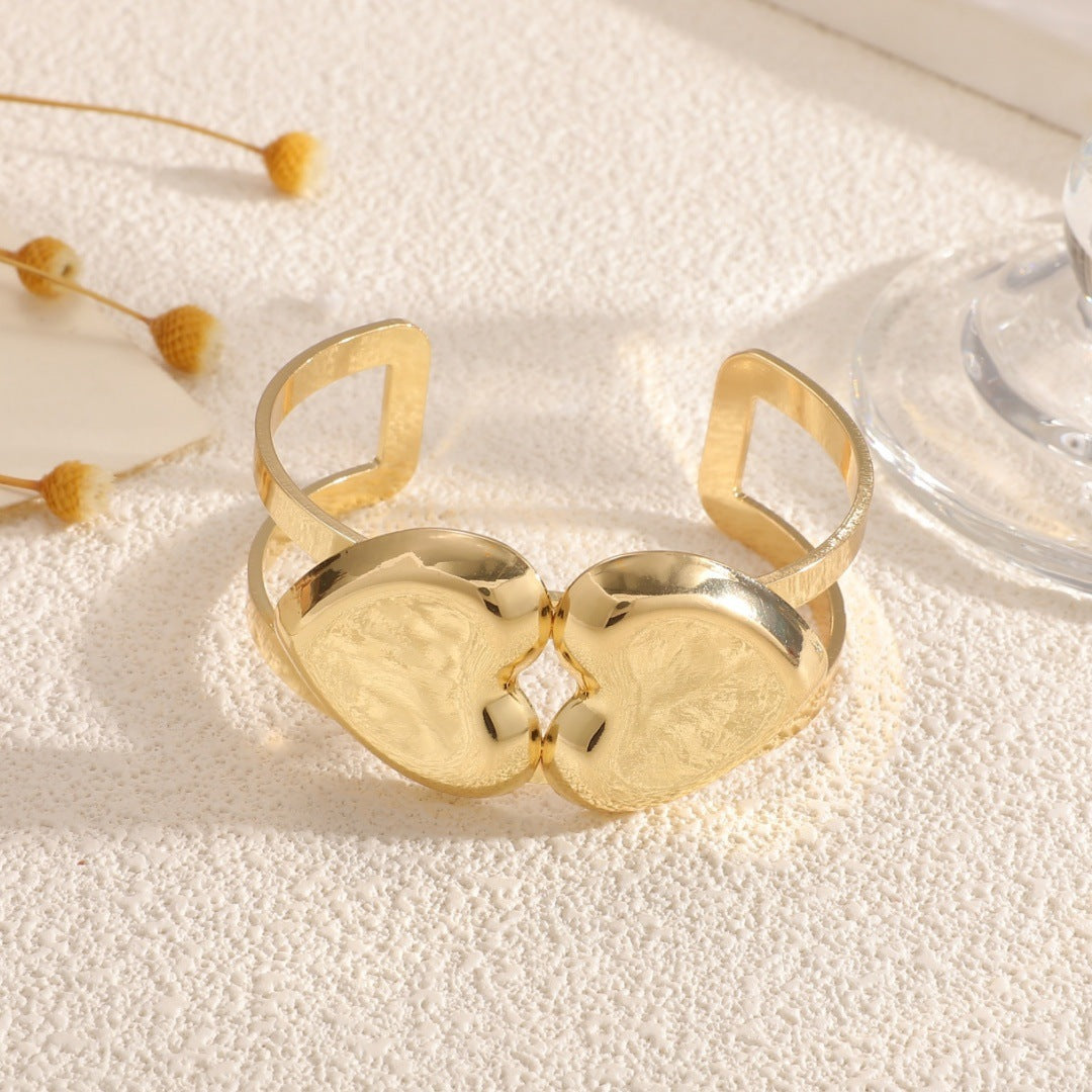 Women's Open Bangle with Elegant Heart Shape Land Girl