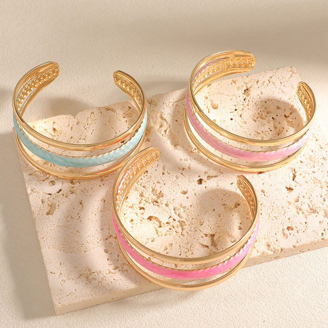 Women Open Bangle with Artistic Relief Design Land Girl