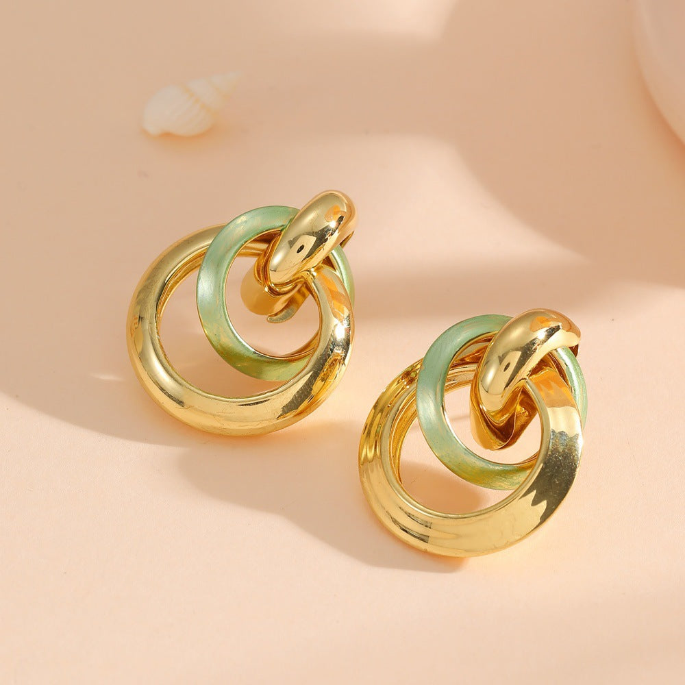 Women's earrings in elegant ring design Land Girl