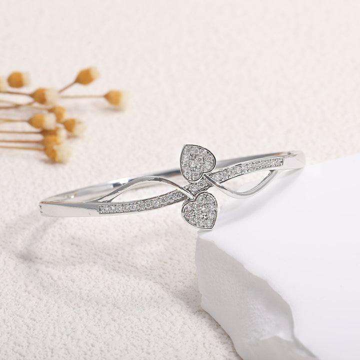 Women's bangle with elegant infinity pattern and sparkling zirconia Land Girl