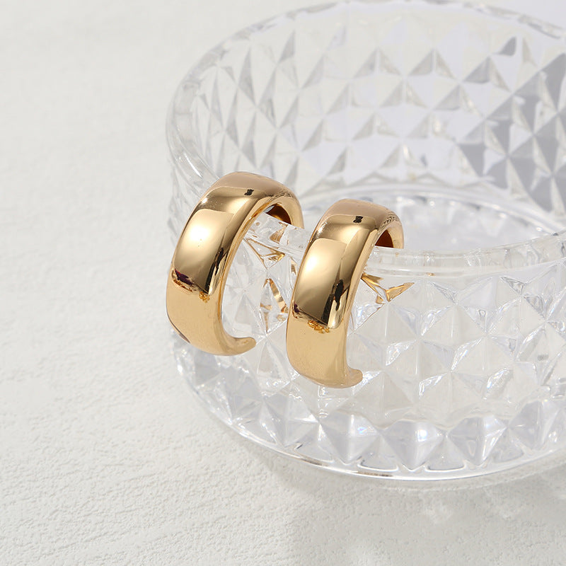 Women's hoops with elegant, modern design Land Girl