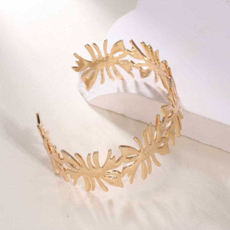 Women's Open Bangle with Elegant Wave Design Land Girl