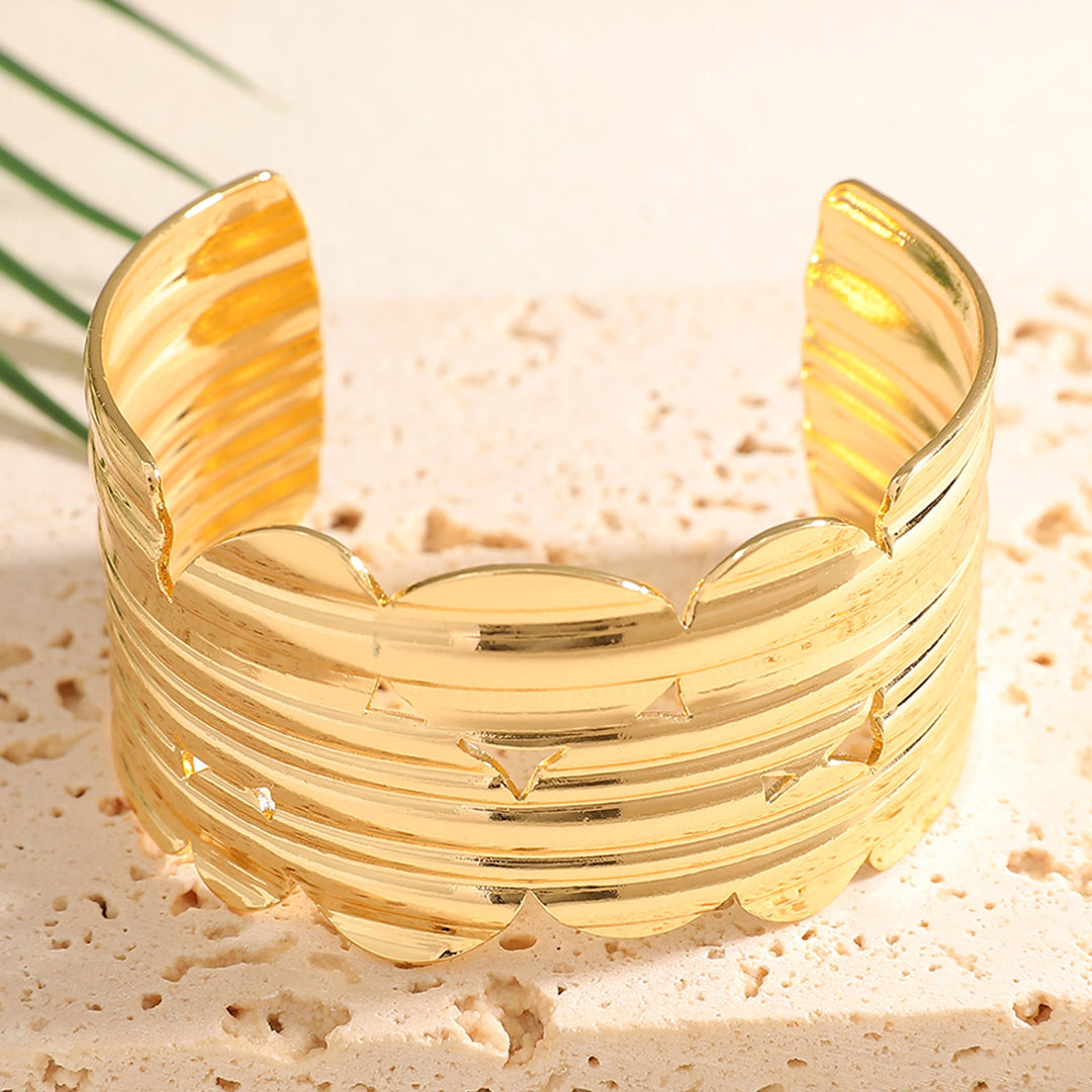 Ladies Open Bangle with Artistic Coral Pattern Land Girl