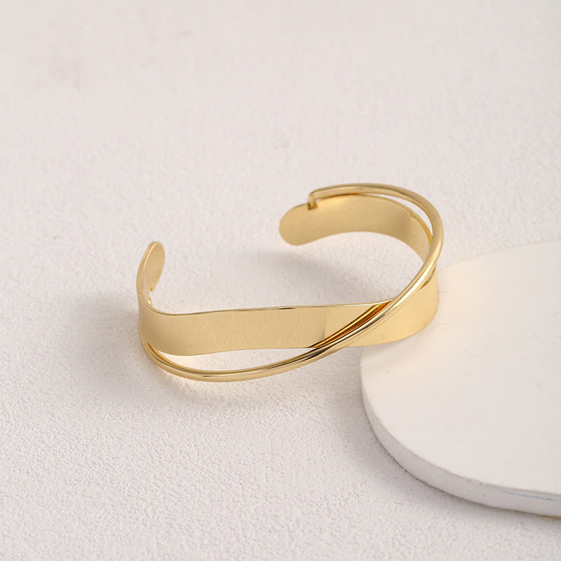 Women Open Bangle in Minimalist Design Land Girl