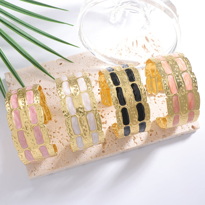 Women's Elegant and Stylish Arm Cuff Land Girl