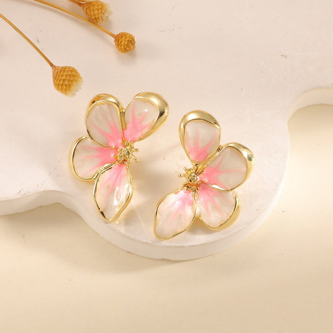 Women's ear clips in elegant floral design with a glossy coating Land Girl