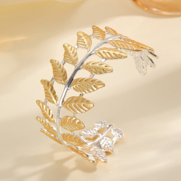 Ladies bracelet in elegant leaf design Land Girl