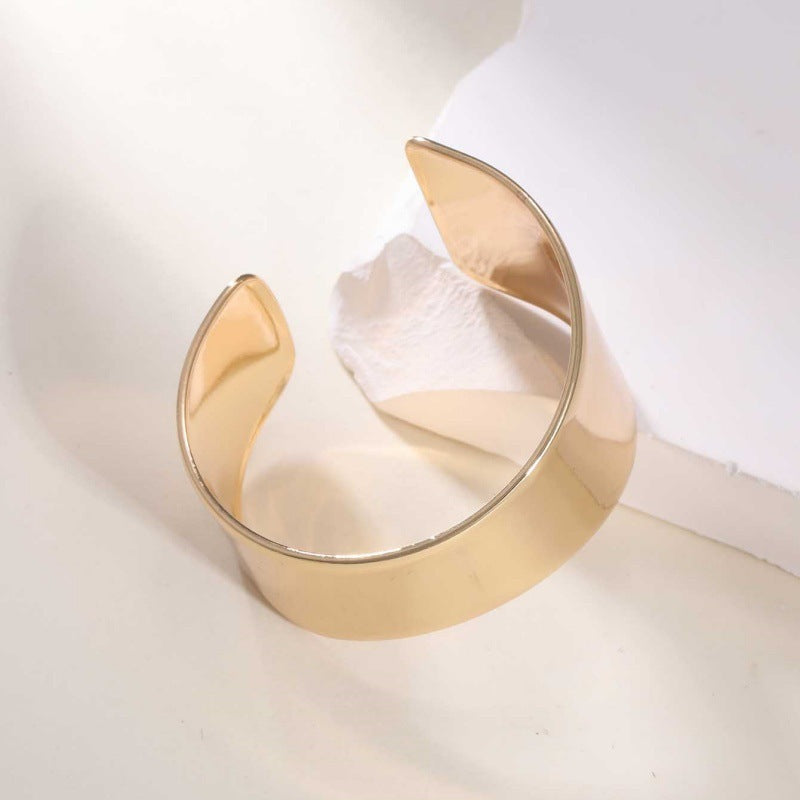 Women's Open Bangle with Elegant Wave Design Land Girl