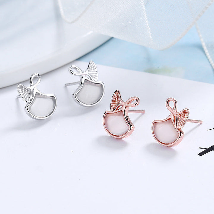 Women's earrings in elegant whale fin design Land Girl