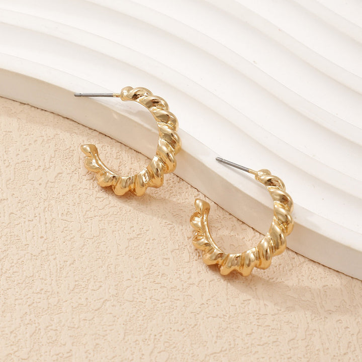Women Hanging Earrings with Elegant Wave Design Land Girl