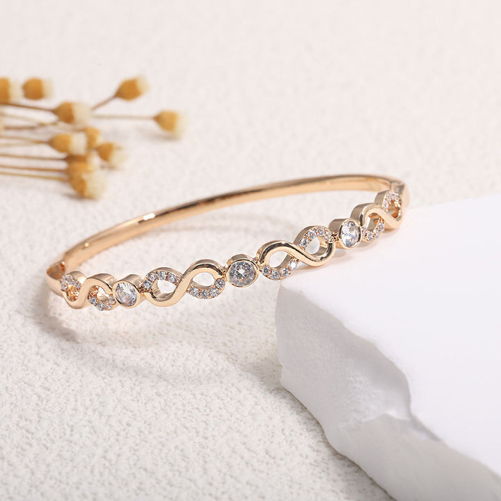 Ladies bracelet with elaborate infinity symbol and sparkling zirconia Land Girl