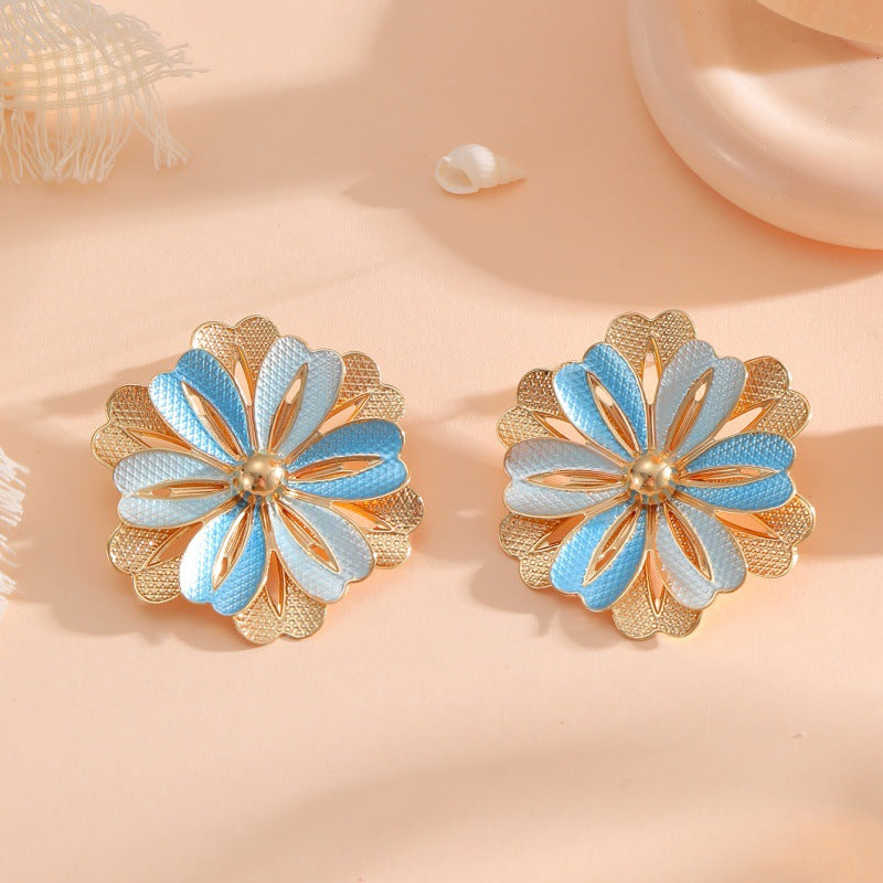 Ladies Hair Clips with Artistic Flower Design Land Girl