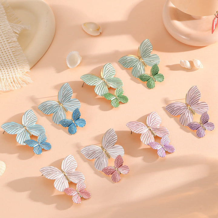Ladies' brooches in elegant butterfly design Land Girl