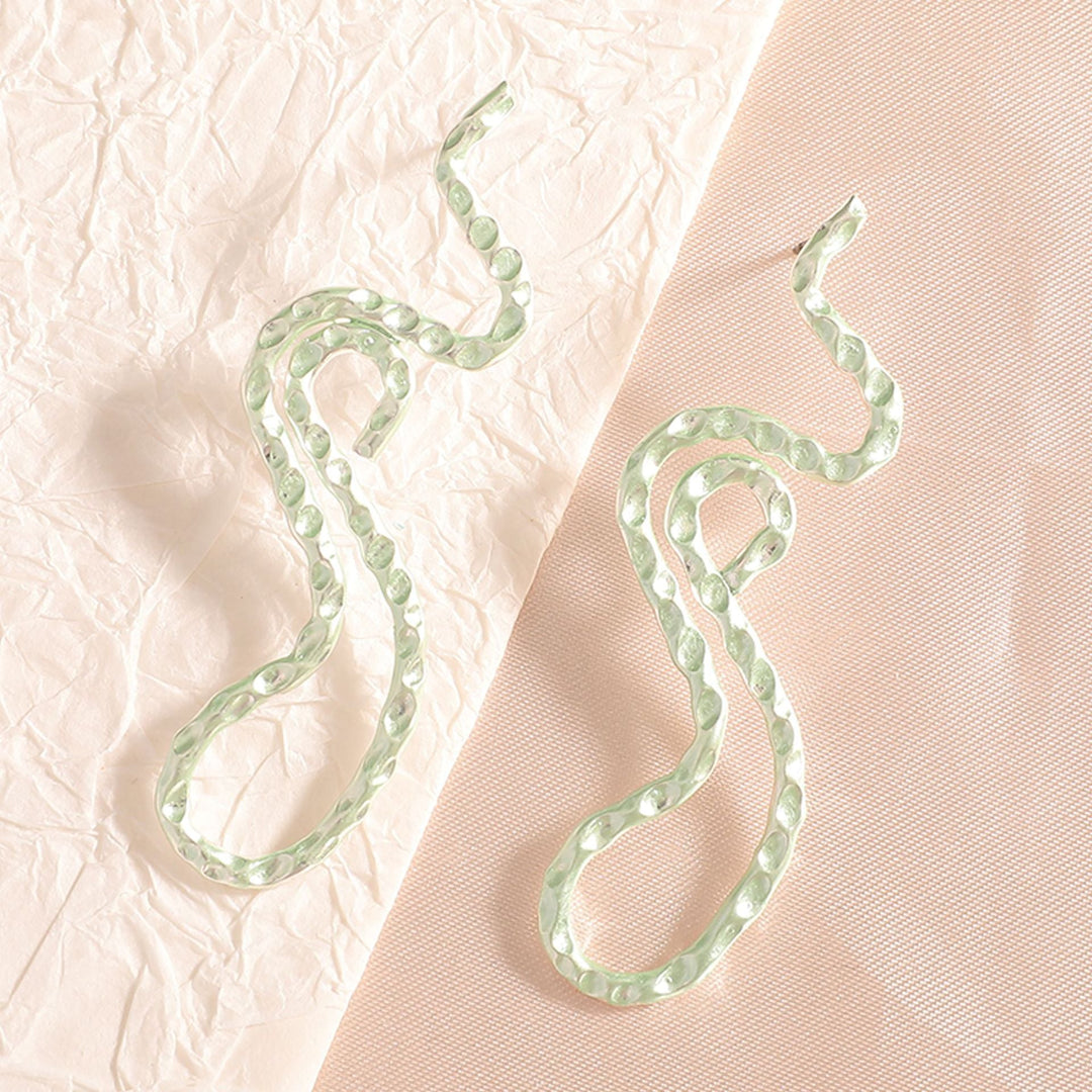 Ladies earrings in elegant wave pattern Land Girl