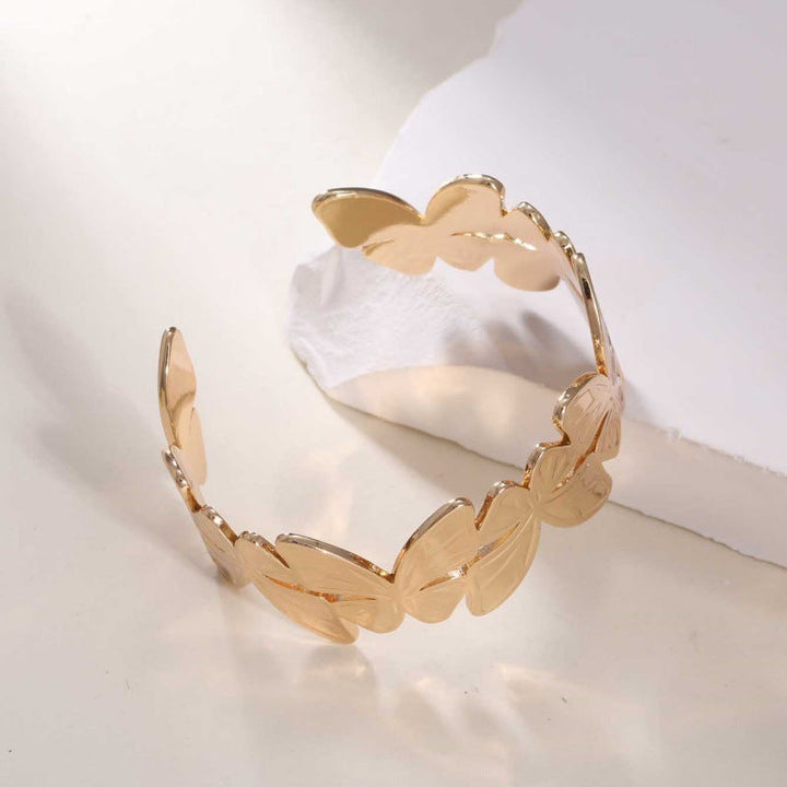 Women's Open Bangle with Elegant Wave Design Land Girl