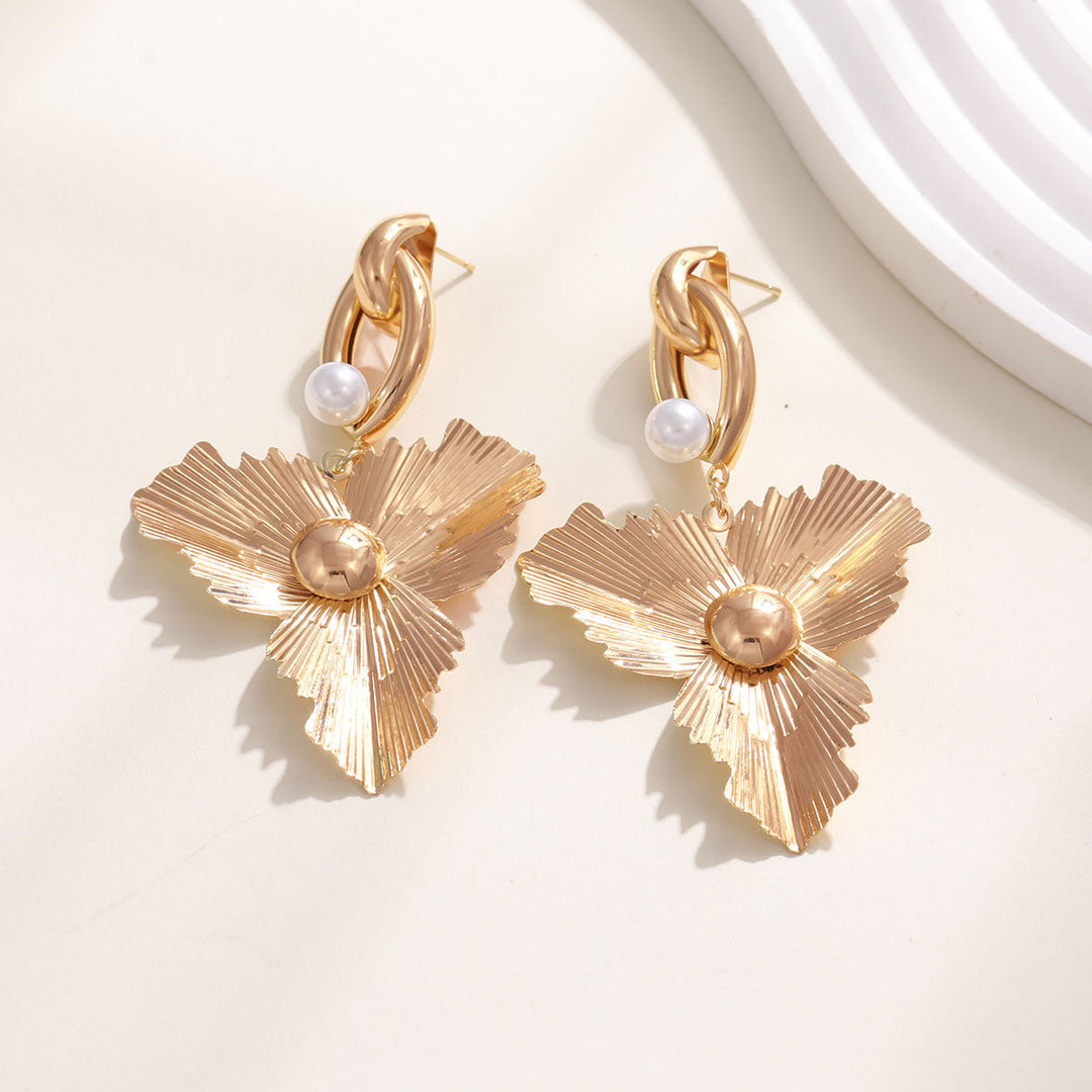Women's Elegant Statement Earrings with Leaf Design Land Girl
