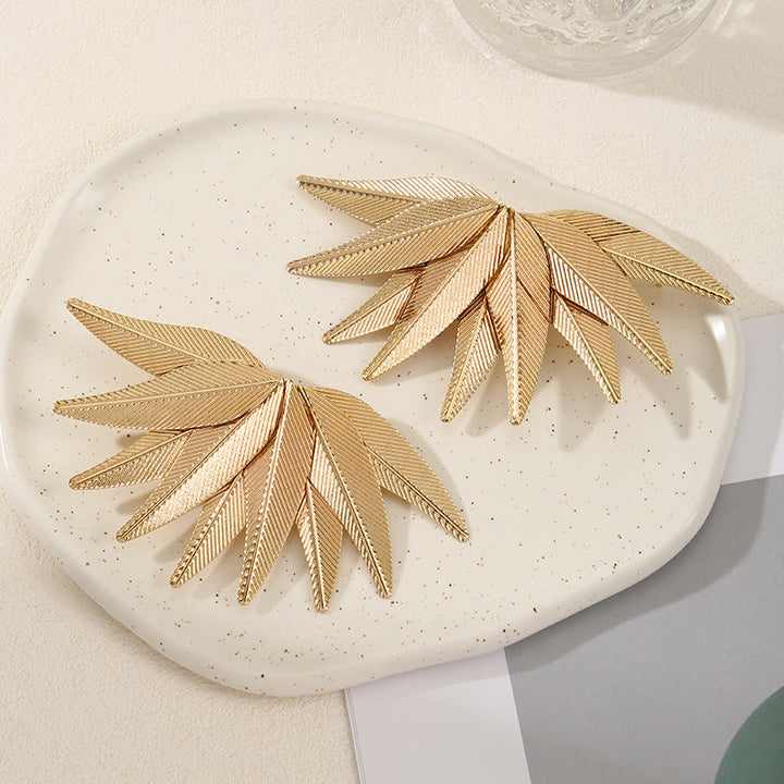 Women's hair clips in luxurious leaf design Land Girl