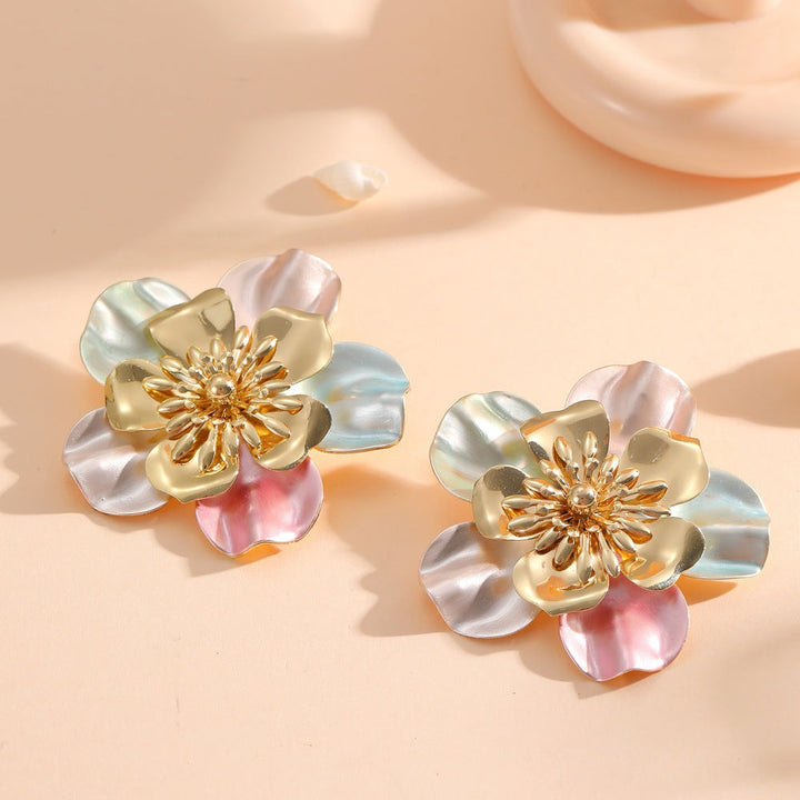 Women's hair clips in playful flower design Land Girl
