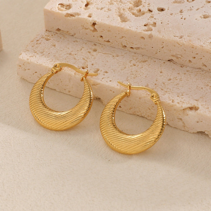 Women's Hanging Earrings with Integrated, Textured Design Land Girl
