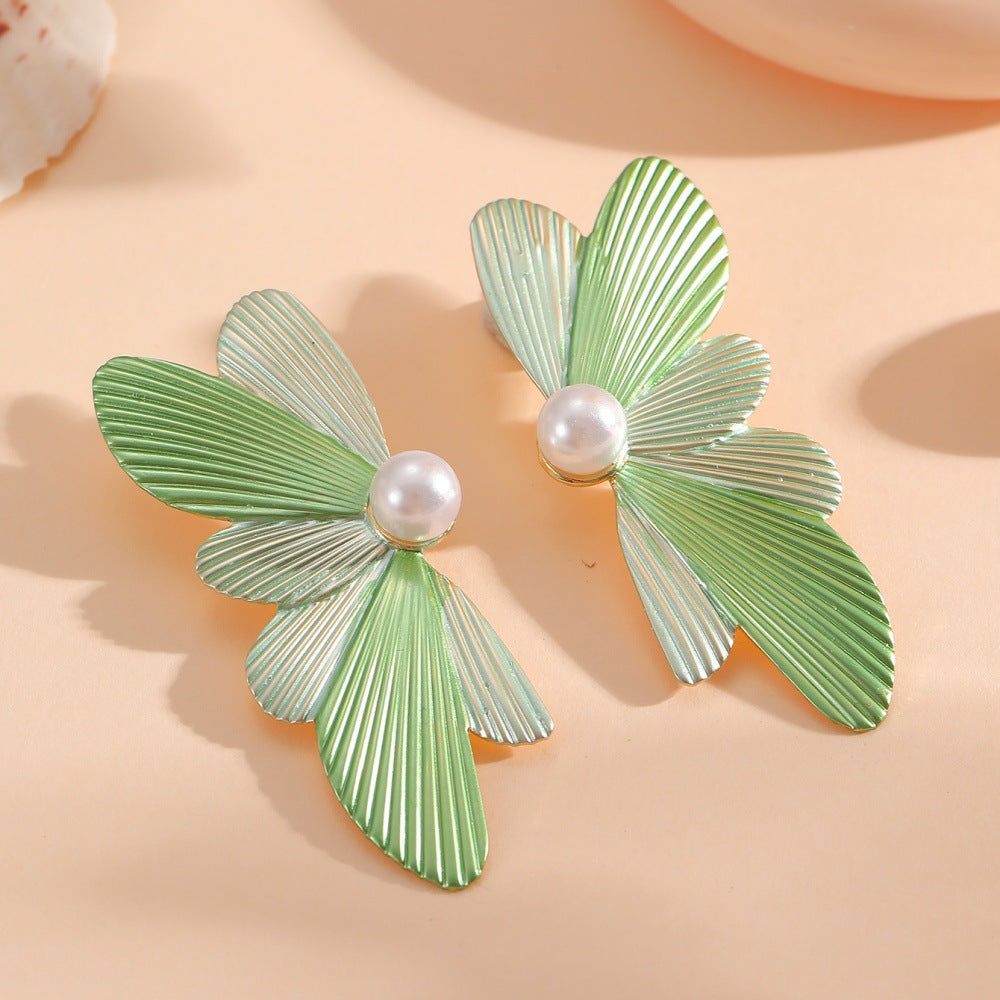 Women's hair clips in elegant butterfly design Land Girl