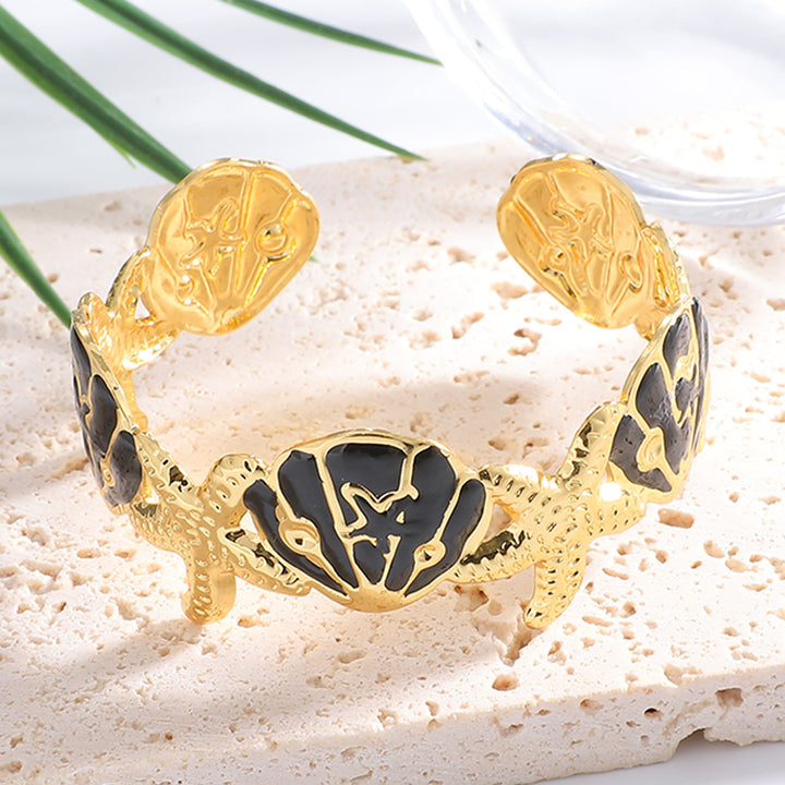 Ladies Elegant Wave-Shaped Bracelets Land Girl