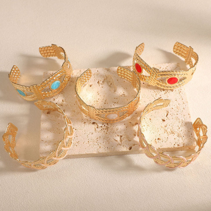Women Open Bangle with Artistic Braiding Pattern Land Girl