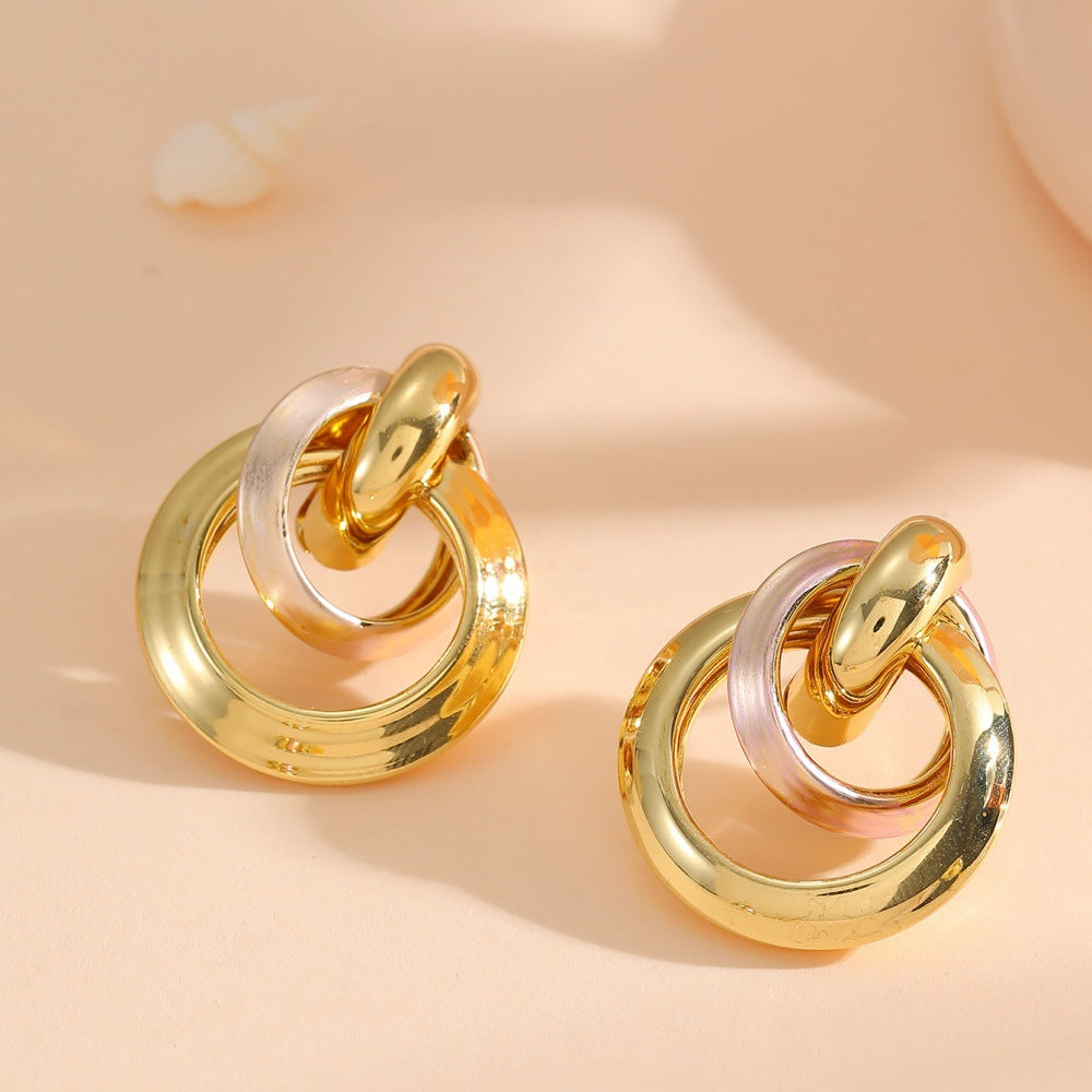 Women's earrings in elegant ring design Land Girl
