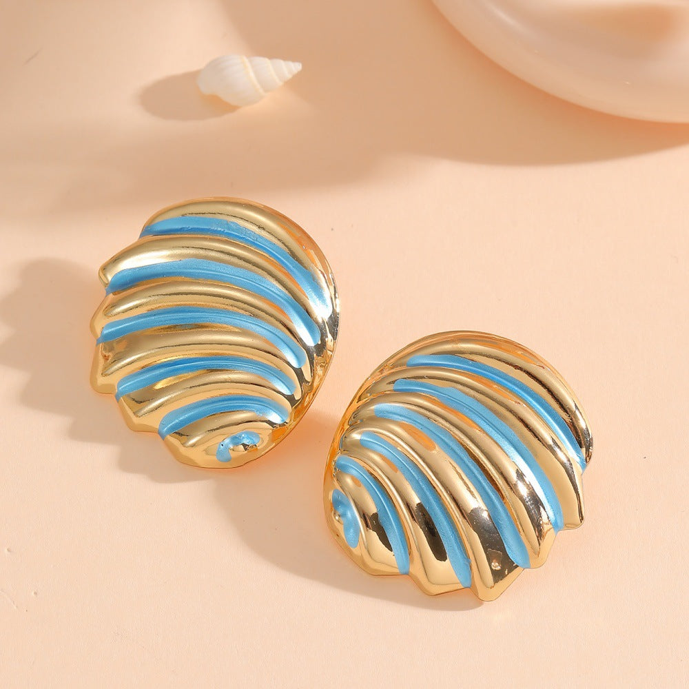 Women's ear clips in maritime shell design Land Girl