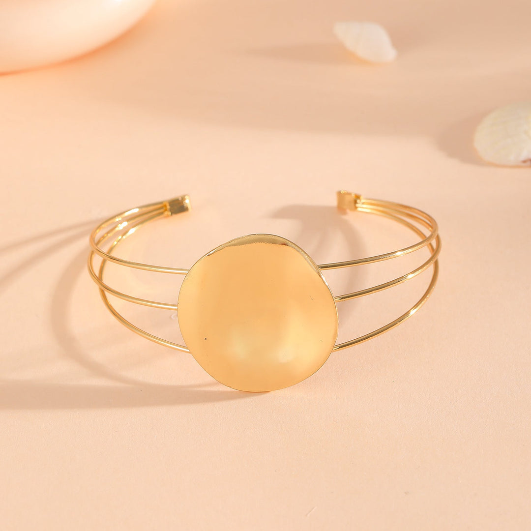 Women's bracelet with intricate bow design Land Girl