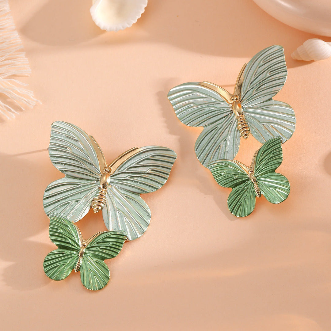 Ladies' brooches in elegant butterfly design Land Girl