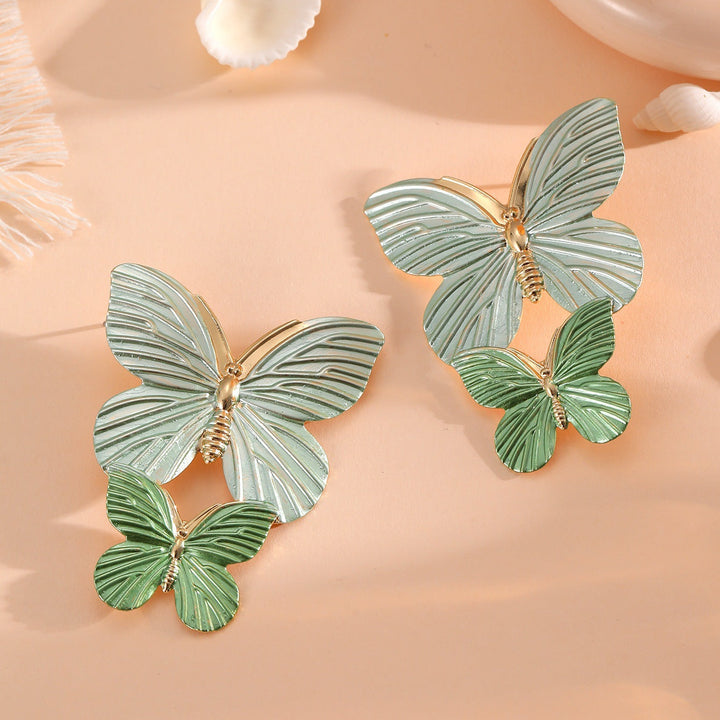Ladies' brooches in elegant butterfly design Land Girl
