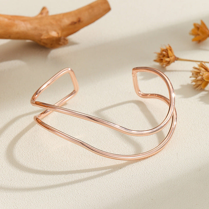 Women Open Bracelet with Curved Design Land Girl