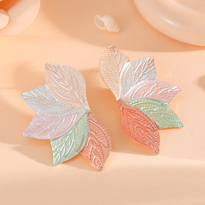 Women’s hair accessory with elaborate leaf design Land Girl