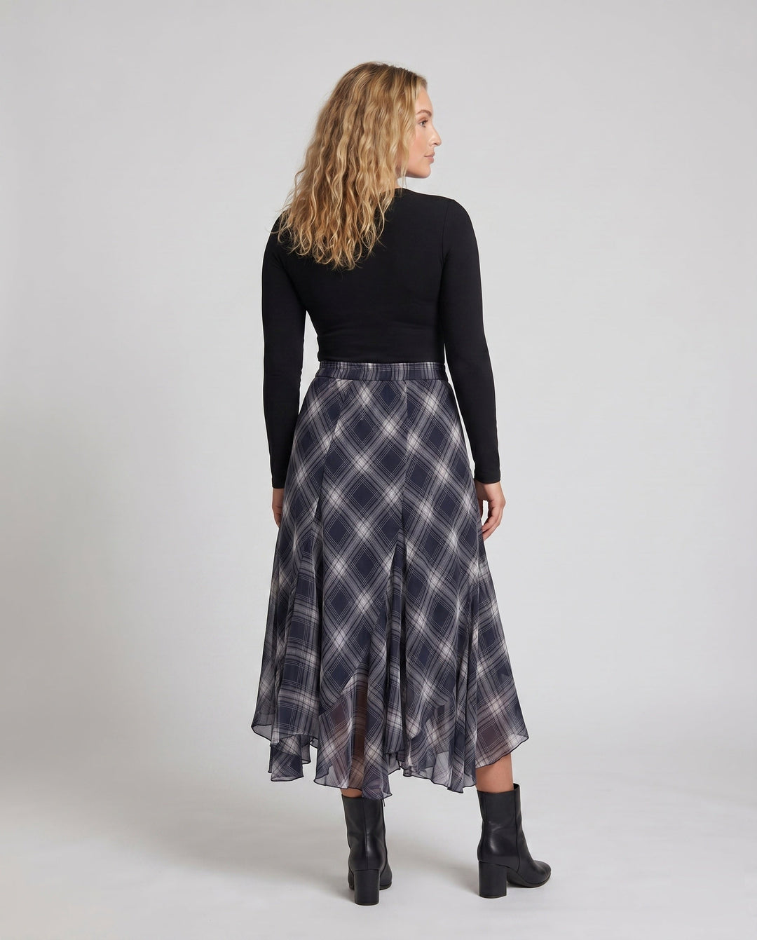 Product 15629095993674 - back_view