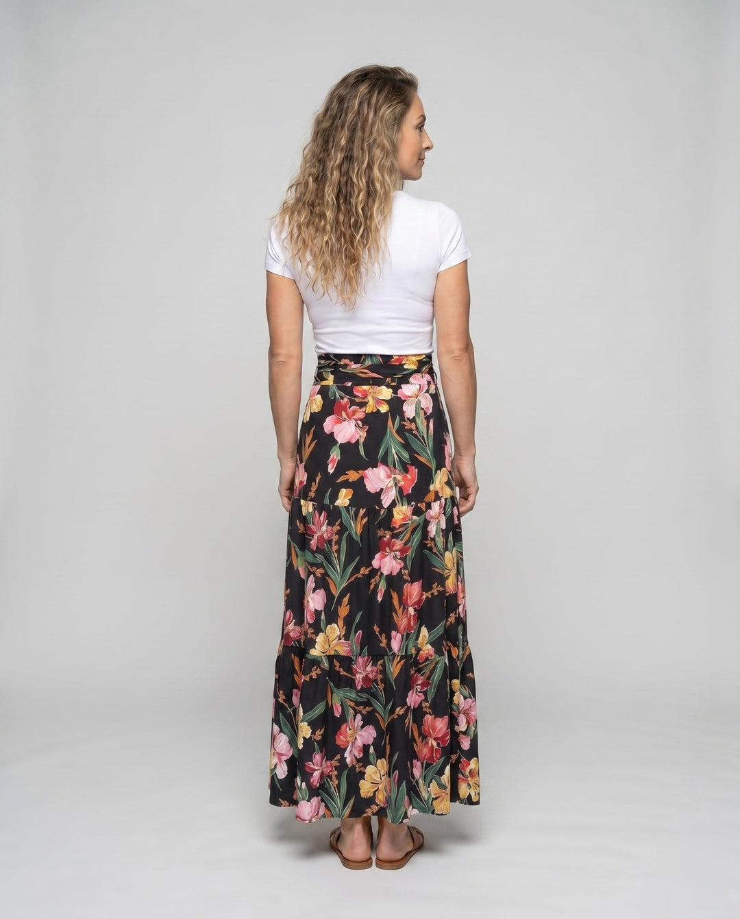Product 15633175740746 - back_view